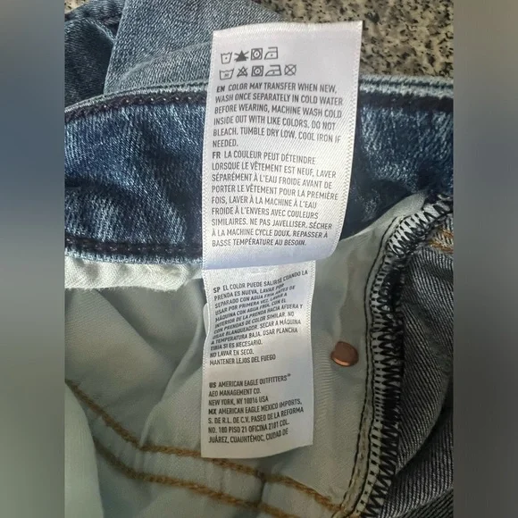 American Eagle Slim Straight-Leg Jeans Size: 32x32 - Picture 6 of 11